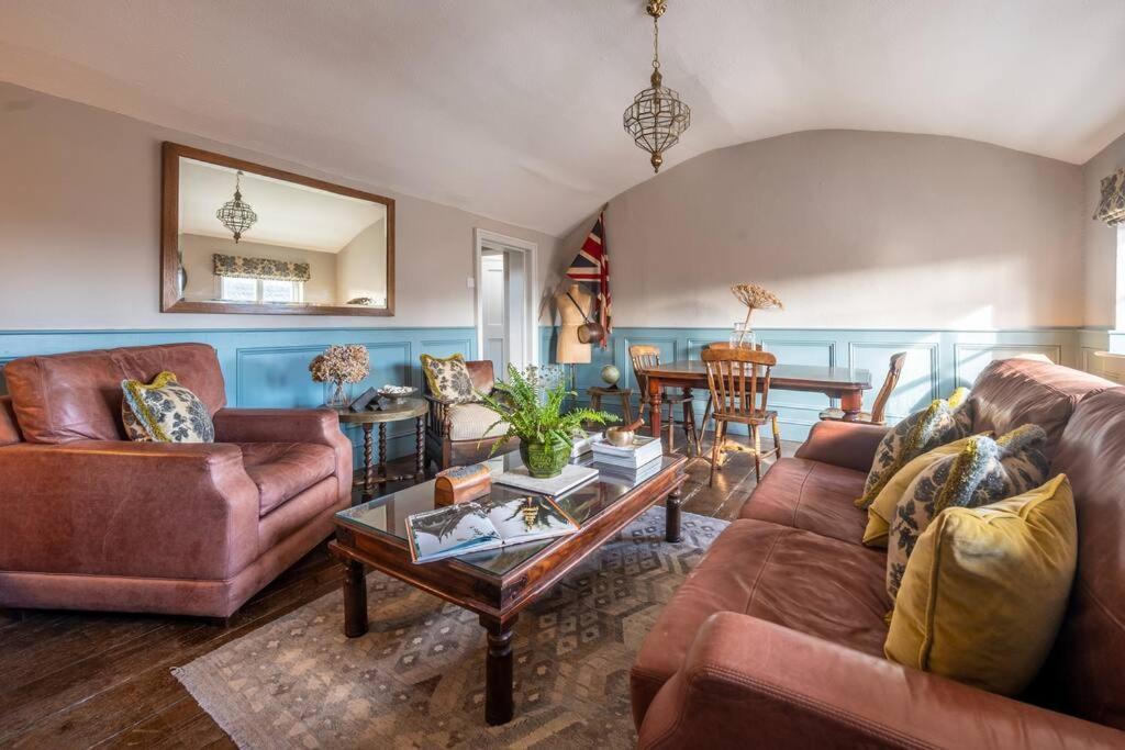 הולט Sarah'S - A Townhouse Apartment In Georgian Holt מראה חיצוני תמונה